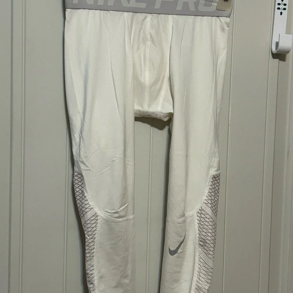 Nike Pro Cream Leggings